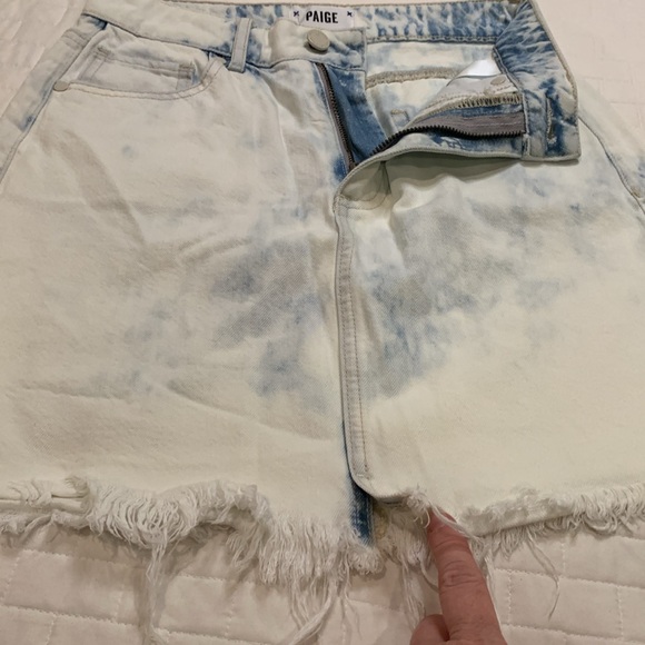 PAIGE Jean Skirt, Distressed Acid Washed Light Wash Denim, Raw Hem, Size 25 - Picture 6 of 15